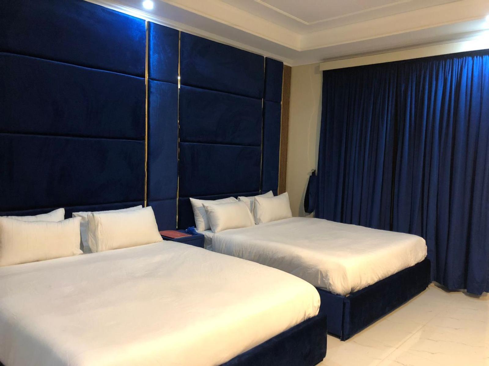 Royal Executive Hotel Islamabad Eksteriør billede